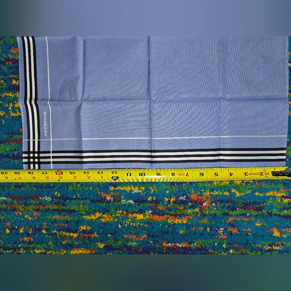 New Burberry Vintage Neckerchief Handkerchief Pocket Square Blue‎ White